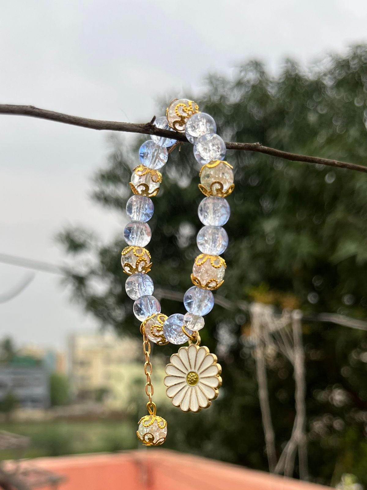 Blue Daisy Pendant Bracelet
